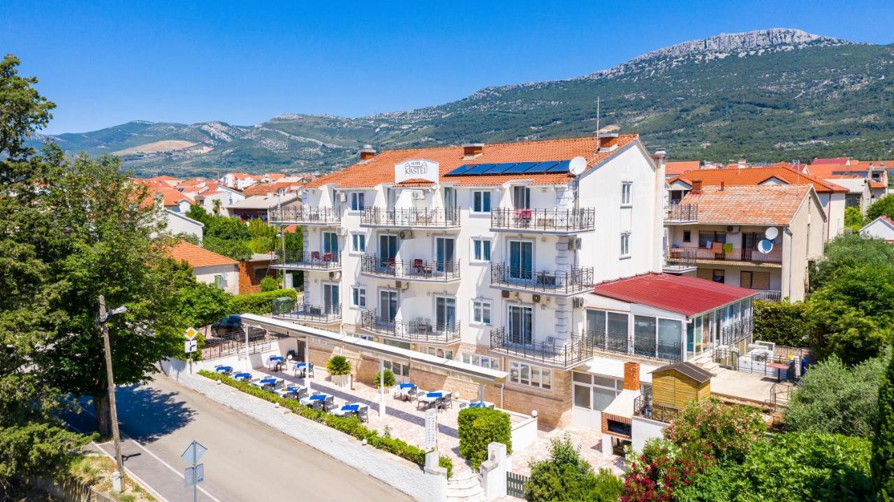 Hotel Aqua - Guest Rooms & Suites Kastela Kaštela Exterior foto